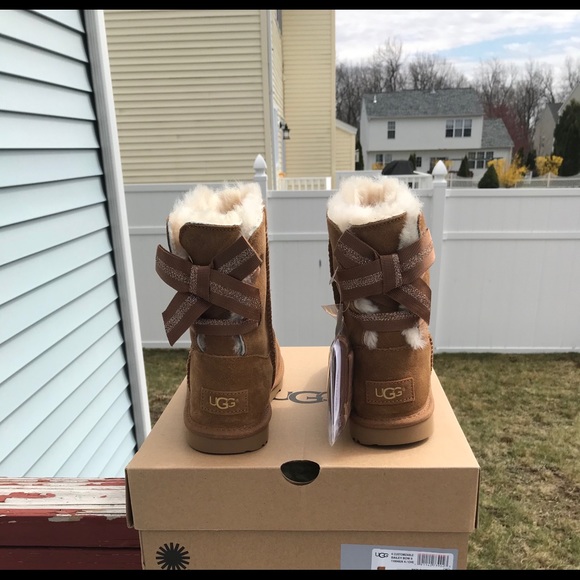 UGG Customizable Bailey Bow II - Picture 3 of 8